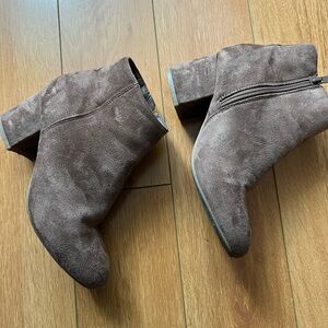 TOP Moda Chocolate Ankle Booties